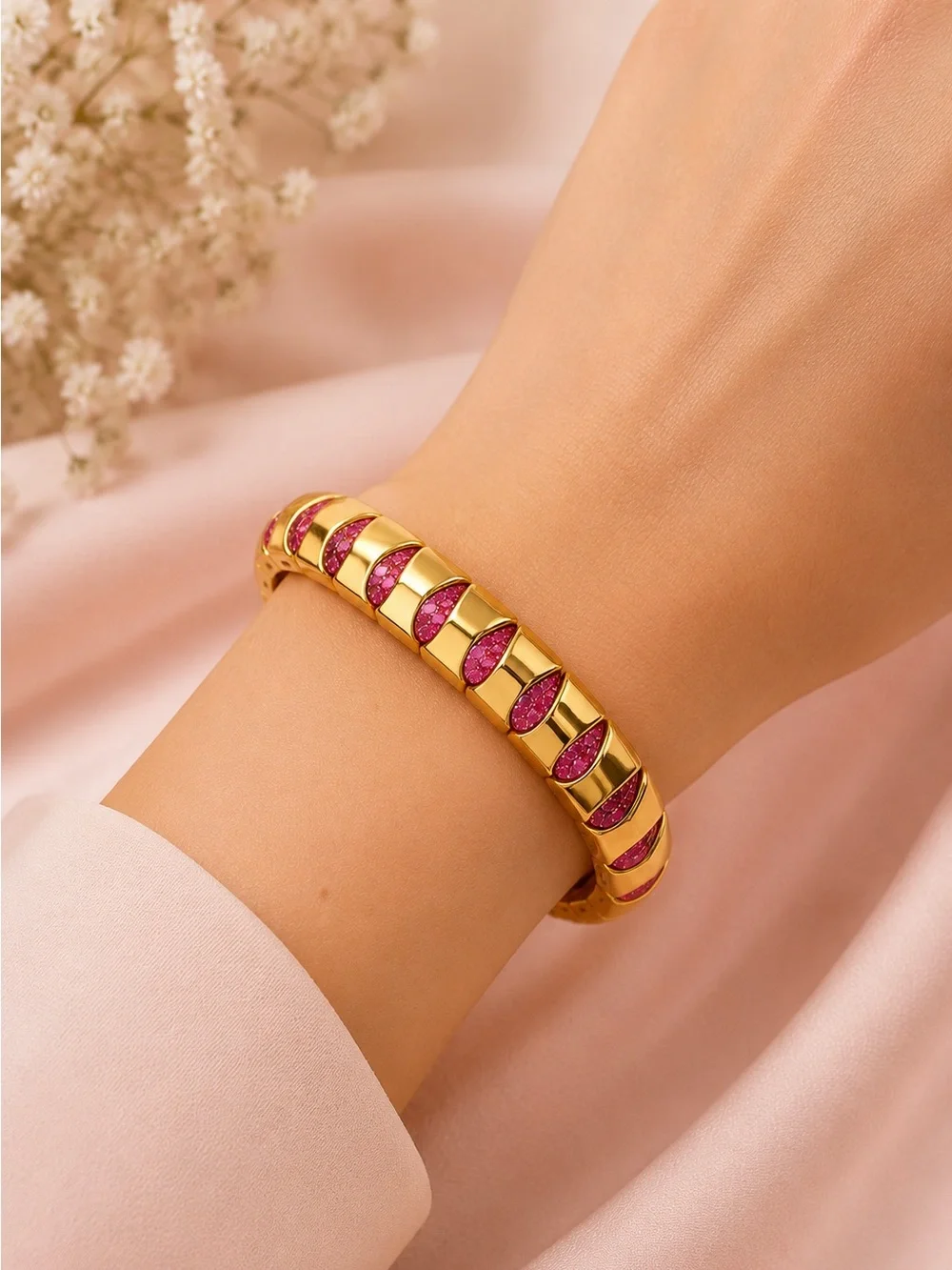 Kate Spade New York Sliced Scallops Stretch Bracelet One Size. - Picture 2 of 5